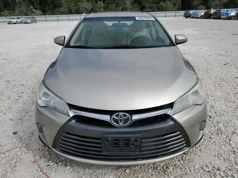 2016 TOYOTA CAMRY LE  