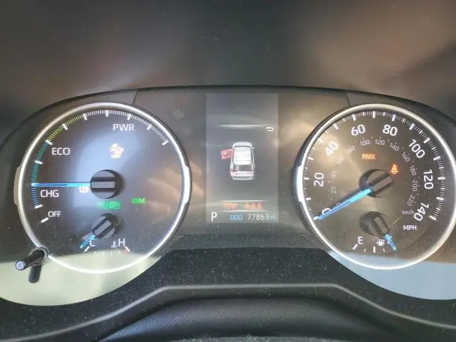 2020 TOYOTA RAV4 XLE  