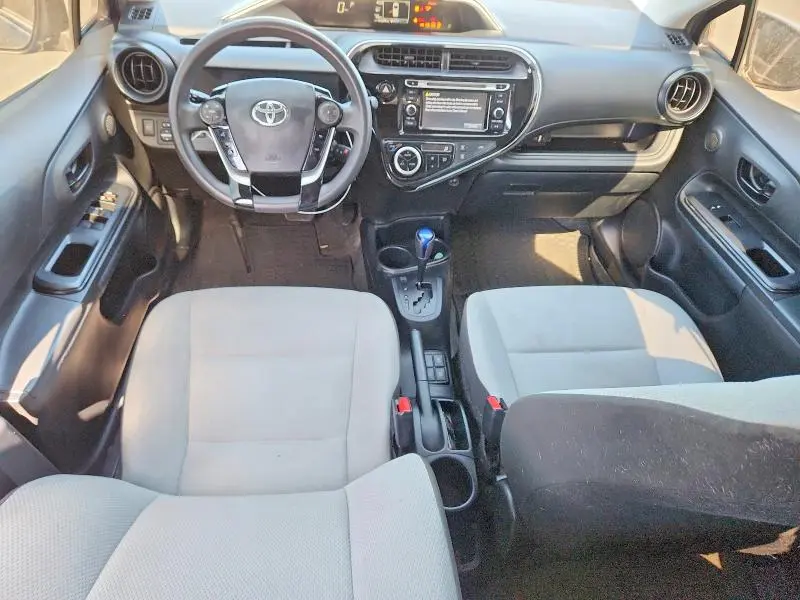 2018 TOYOTA PRIUS C   