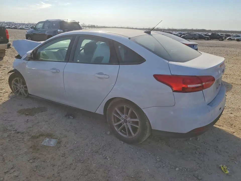 2015 FORD FOCUS SE  