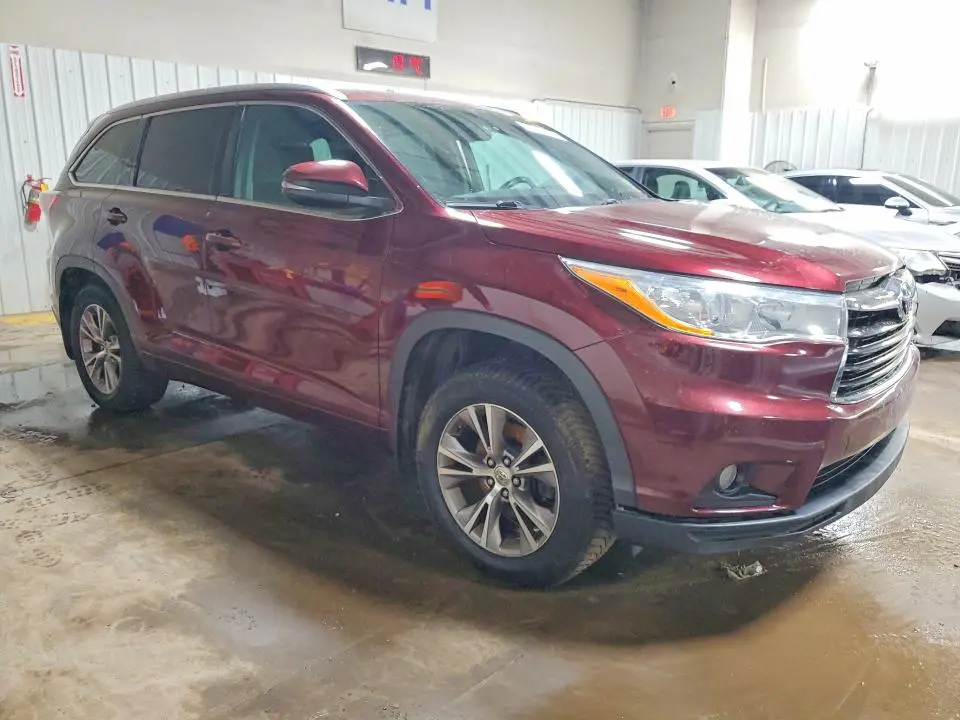 2014 TOYOTA HIGHLANDER XLE  