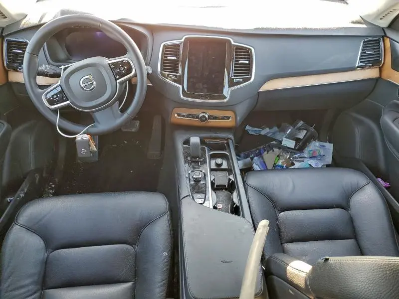 2023 VOLVO XC90 PLUS  