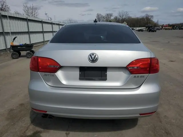 2012 VOLKSWAGEN JETTA SE  