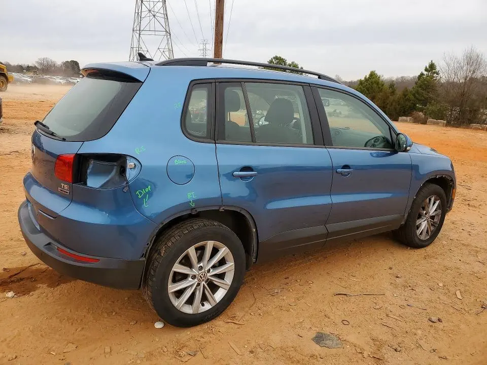 2017 VOLKSWAGEN TIGUAN S  