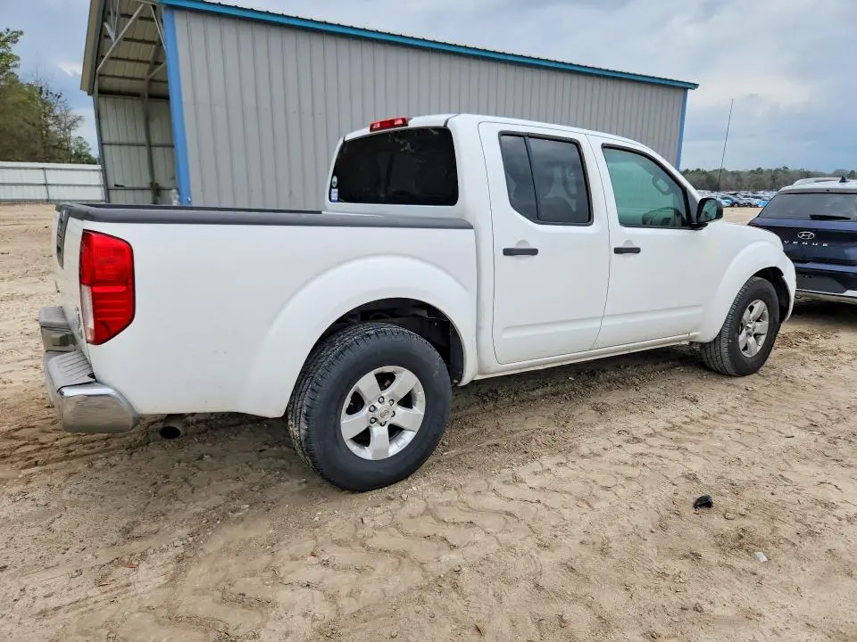 2012 NISSAN FRONTIER S  