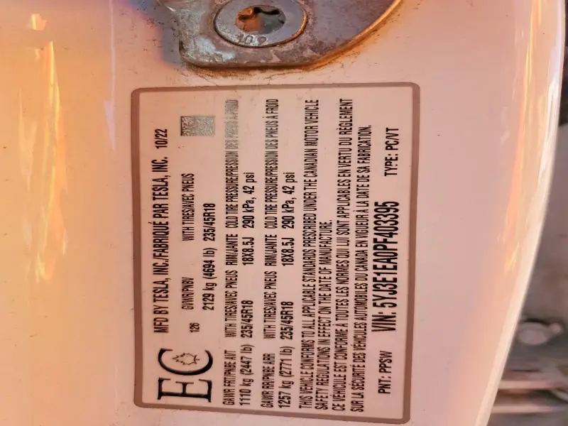 2023 TESLA MODEL 3   