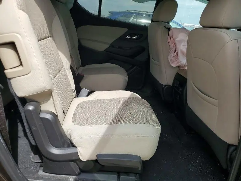 2022 CHEVROLET TRAVERSE LT  