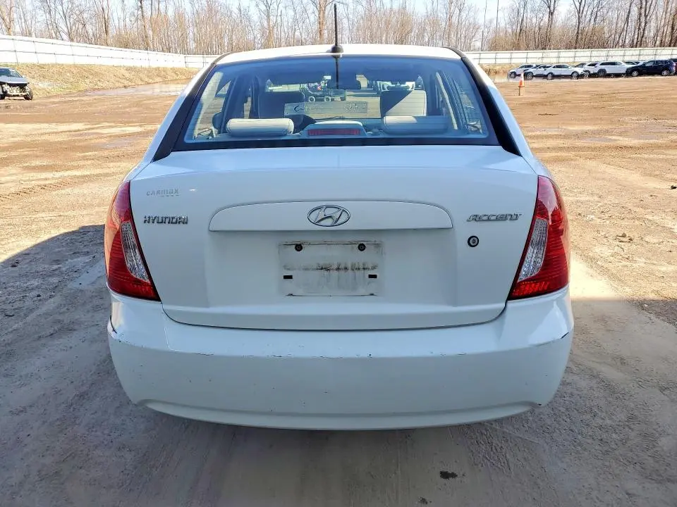2011 HYUNDAI ACCENT GLS  