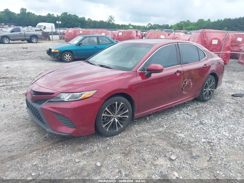 2018 TOYOTA CAMRY SE
