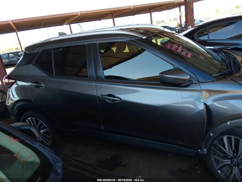 2022 NISSAN KICKS SV XTRONIC CVT