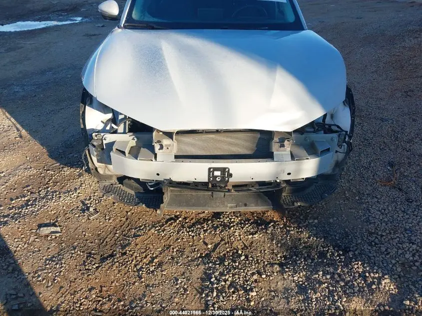 2022 FORD MUSTANG MACH-E SELECT