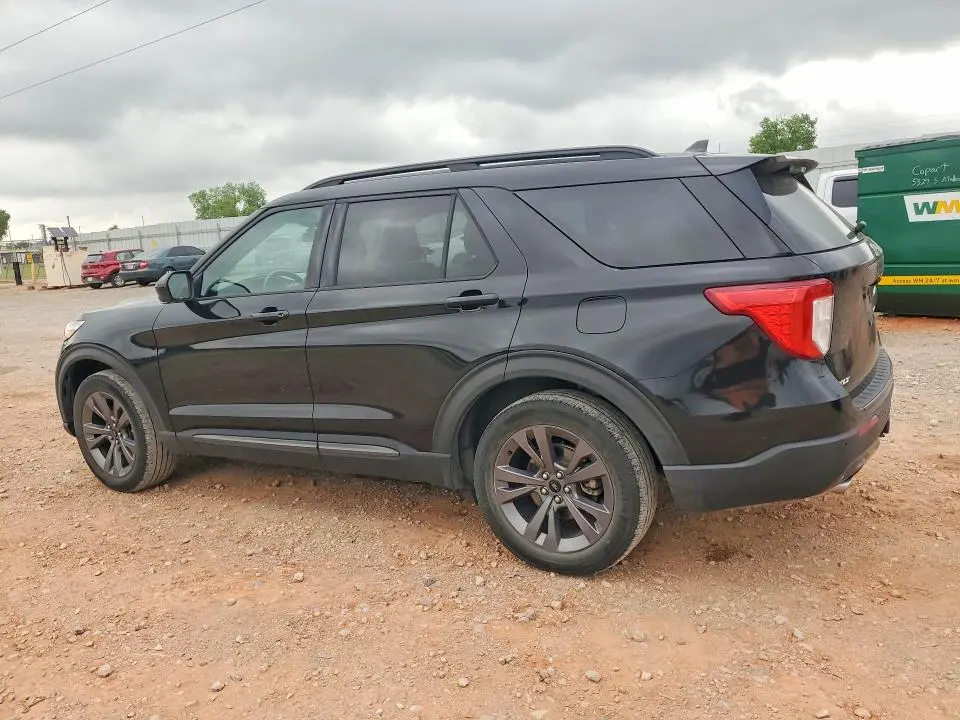 2022 FORD EXPLORER XLT  