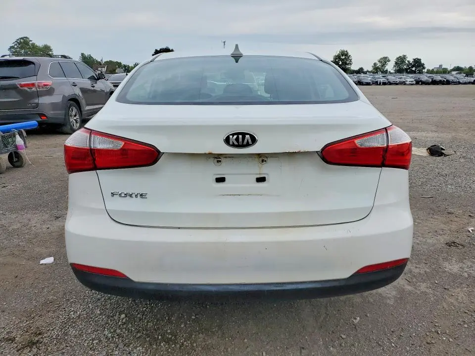 2014 KIA FORTE LX  