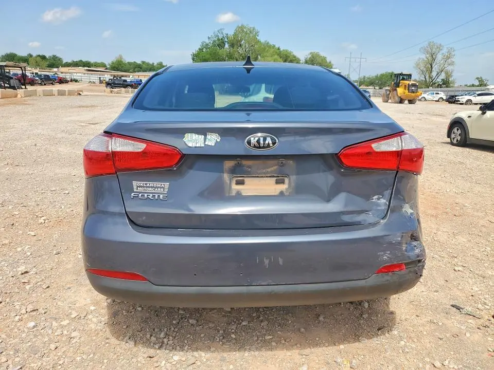 2016 KIA FORTE LX  