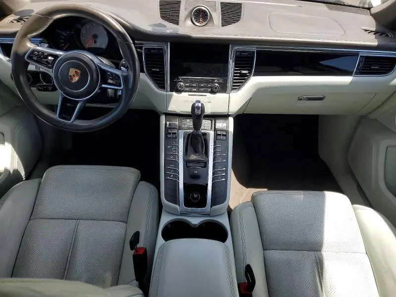 2017 PORSCHE MACAN S  