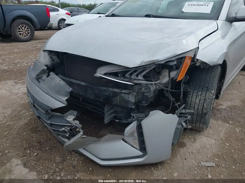 2019 HYUNDAI ELANTRA SEL