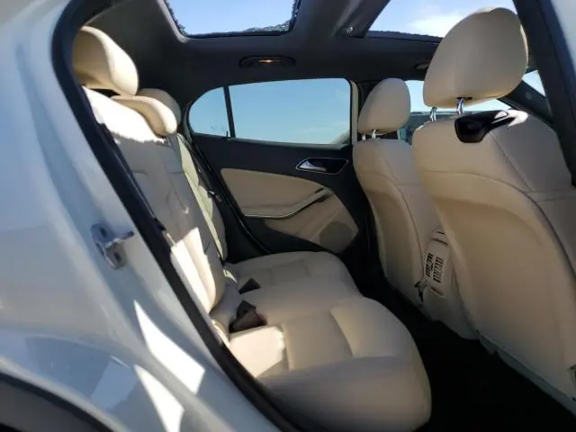 2016 MERCEDES-BENZ GLA 250 4MATIC  