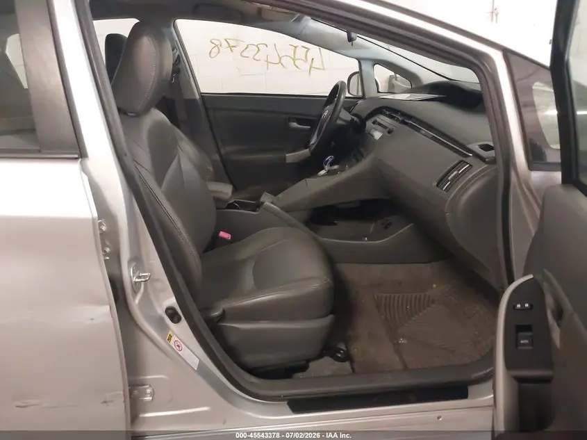 2011 TOYOTA PRIUS THREE