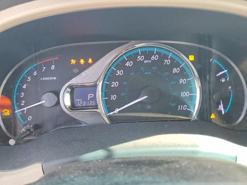 2011 TOYOTA SIENNA XLE 8-PASSENGER  