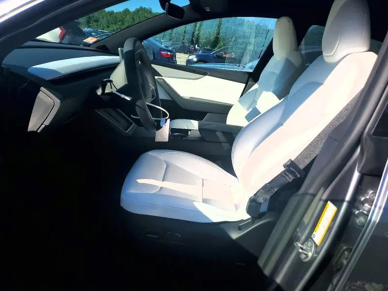 2026 TESLA MODEL Y   