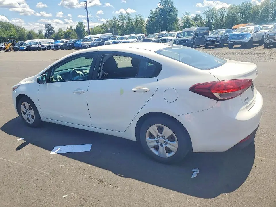 2018 KIA FORTE LX  