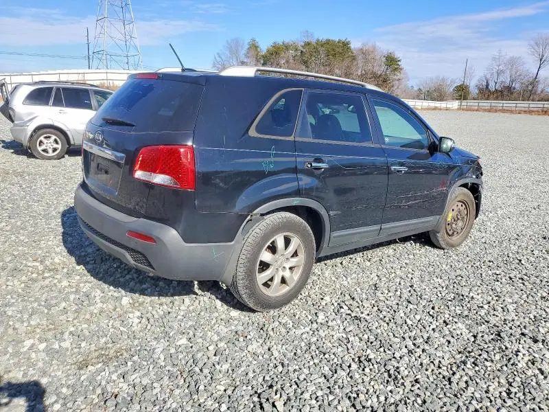 2012 KIA SORENTO BASE  