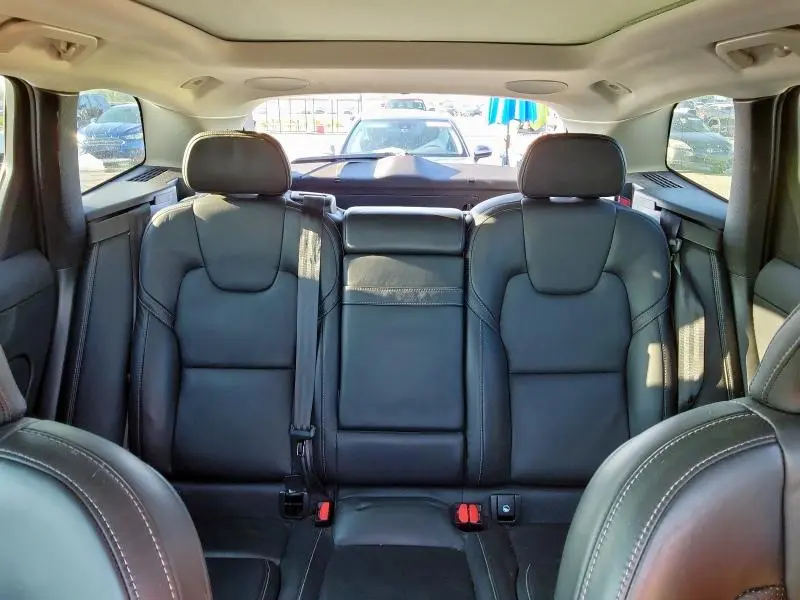 2021 VOLVO XC60 T5 INSCRIPTION  