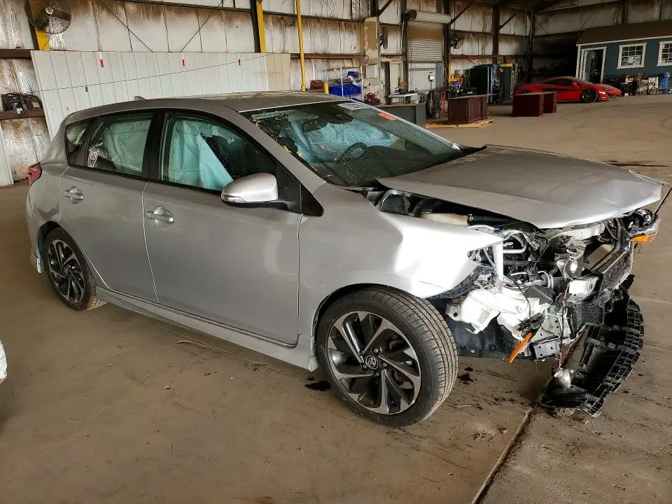 2017 TOYOTA COROLLA IM   