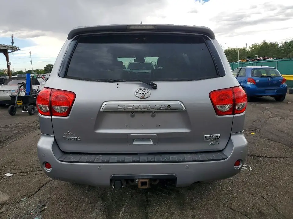 2010 TOYOTA SEQUOIA PLATINUM  