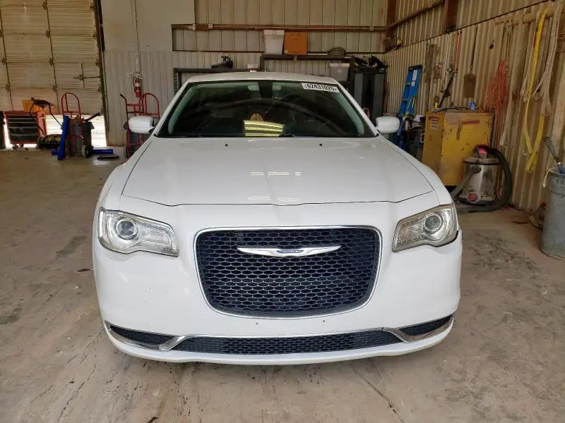 2019 CHRYSLER 300 TOURING  
