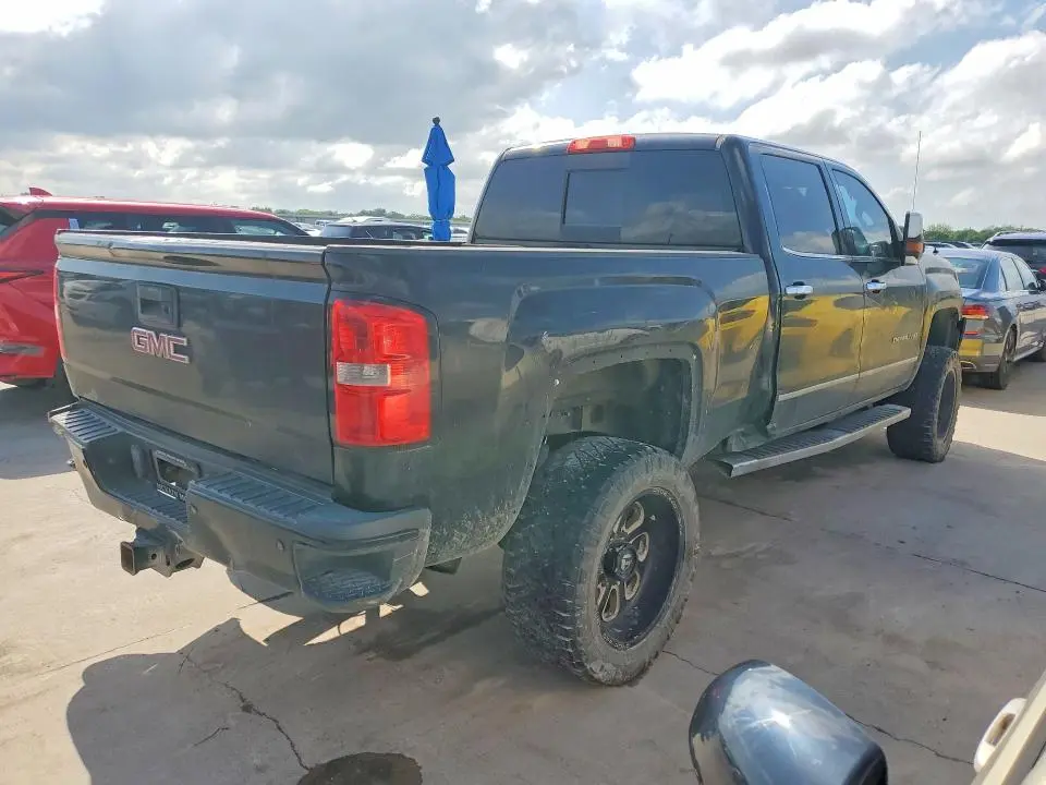2015 GMC SIERRA K2500 DENALI  