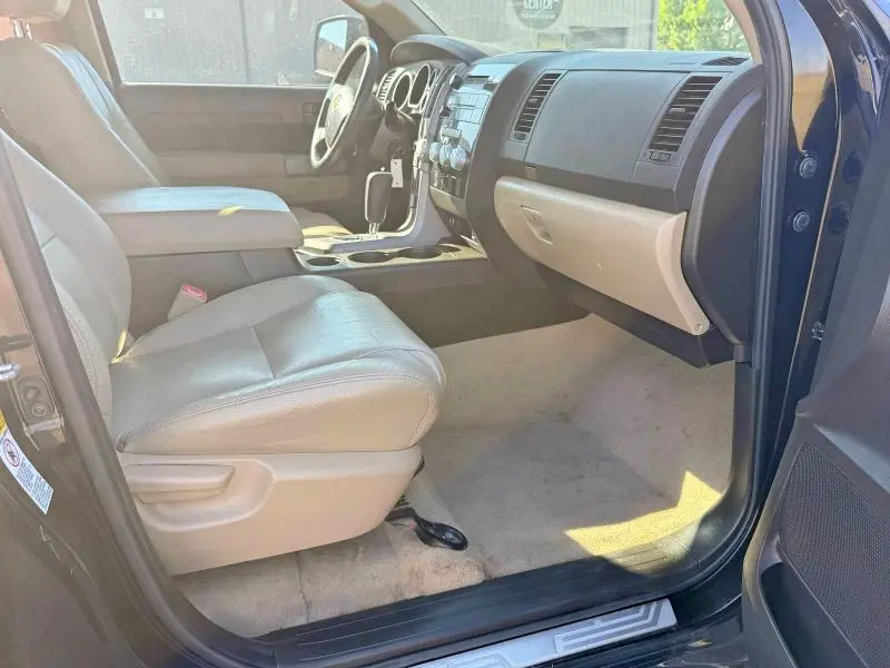 2010 TOYOTA TUNDRA GRADE  