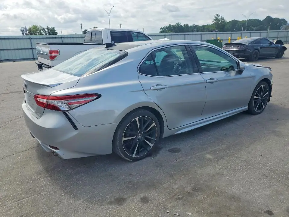 2019 TOYOTA CAMRY XSE V6  