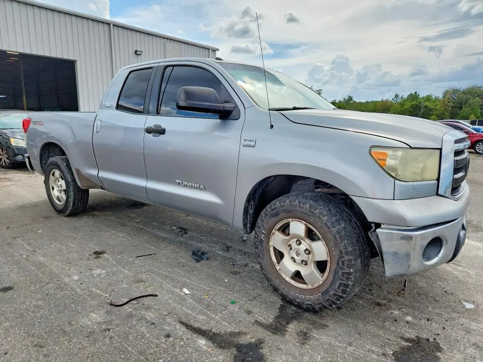 2010 TOYOTA TUNDRA DOUBLE CAB SR5  