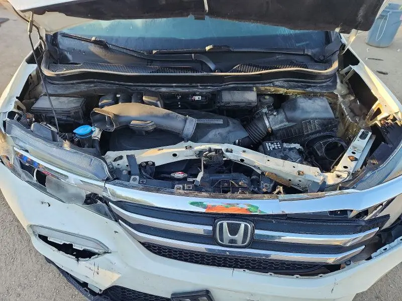 2017 HONDA PILOT EXLN  