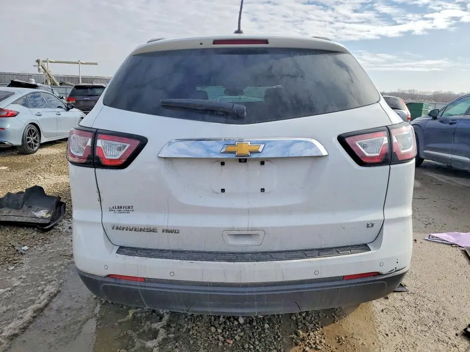 2017 CHEVROLET TRAVERSE LT  