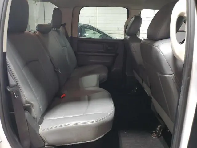 2016 RAM 1500 ST