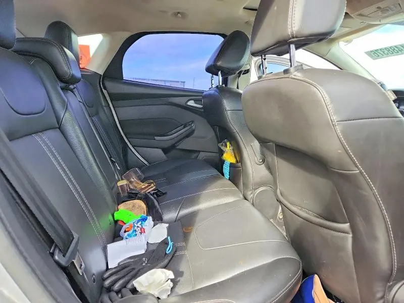 2014 FORD FOCUS SE  