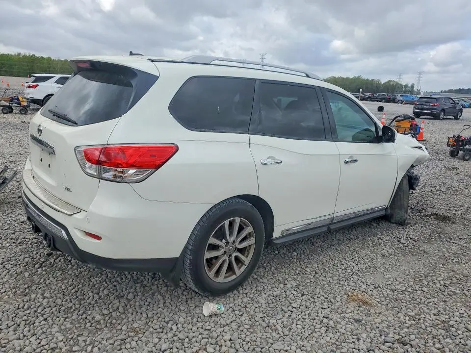2015 NISSAN PATHFINDER SL  