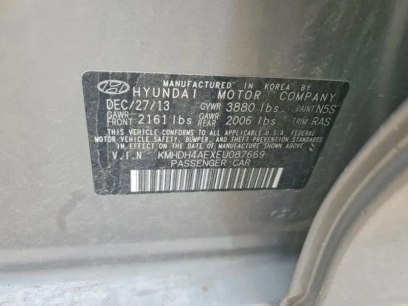 2014 HYUNDAI ELANTRA SE  