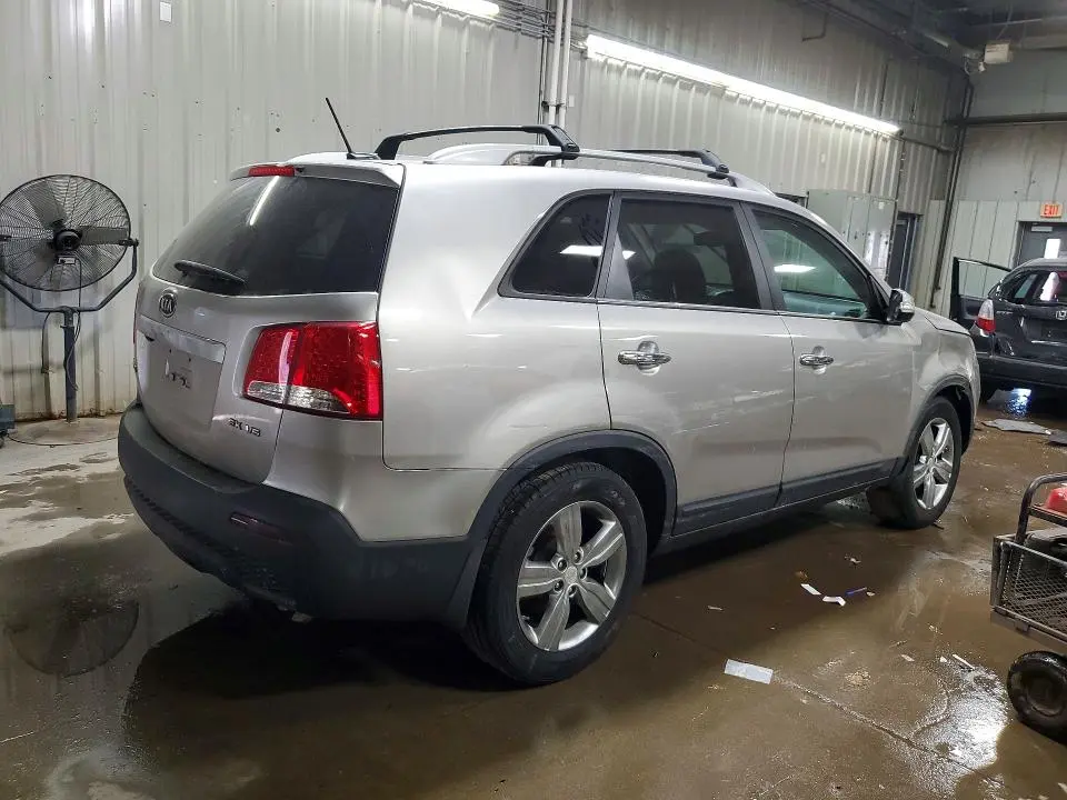 2013 KIA SORENTO EX  