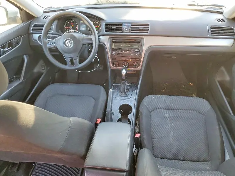 2014 VOLKSWAGEN PASSAT S  