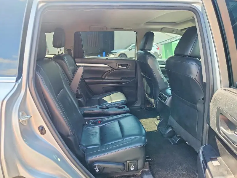 2018 TOYOTA HIGHLANDER XLE  