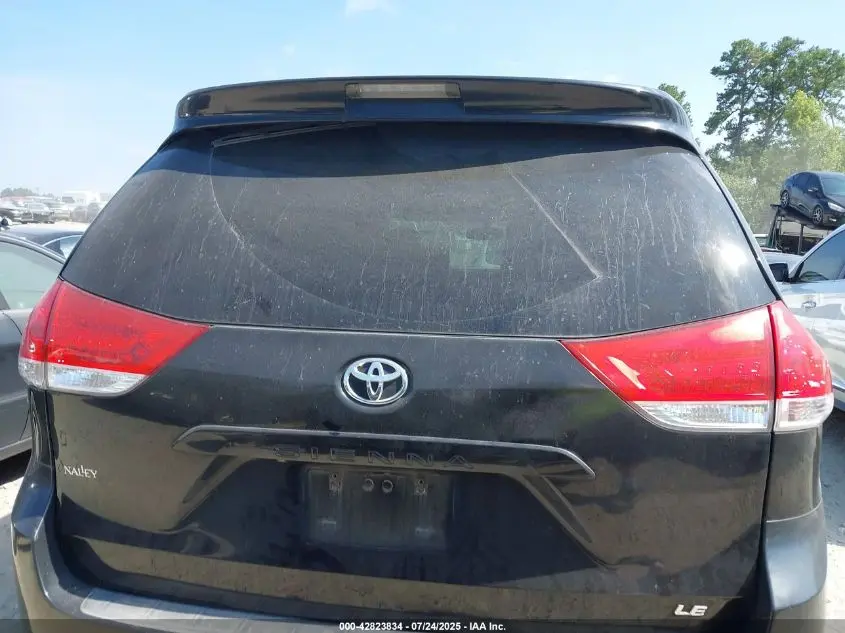2014 TOYOTA SIENNA LE V6 8 PASSENGER