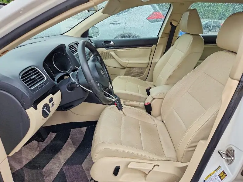 2011 VOLKSWAGEN JETTA TDI  