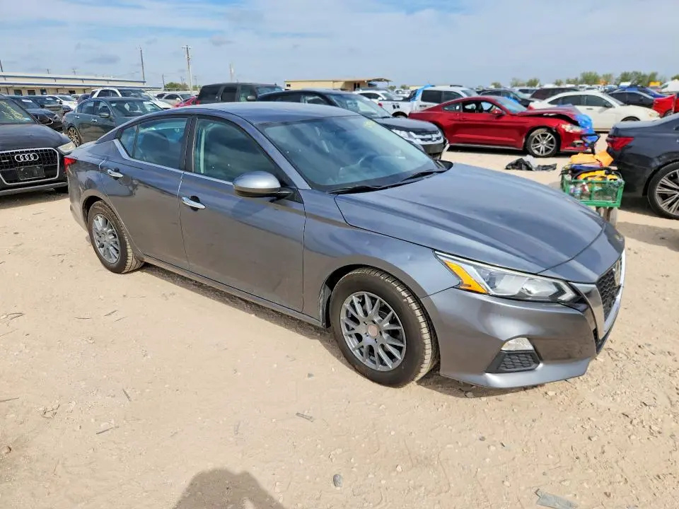 2019 NISSAN ALTIMA S  