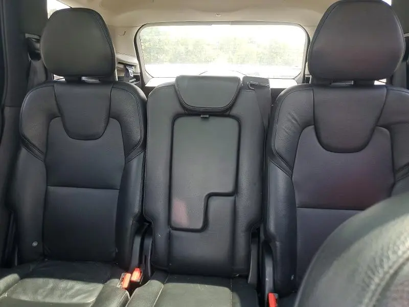 2018 VOLVO XC90 T6  