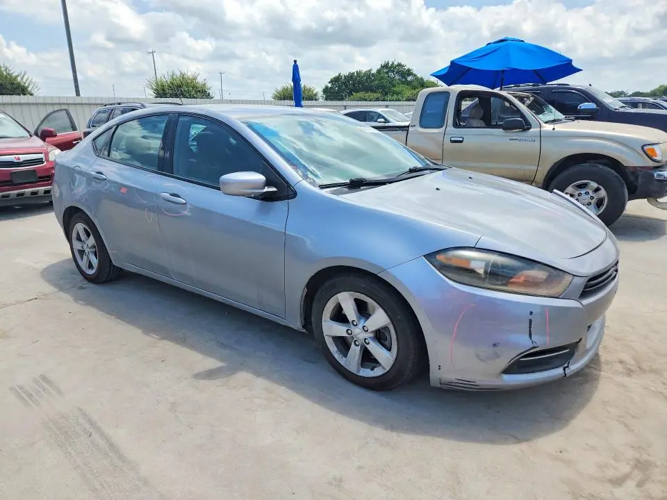 2015 DODGE DART SXT  