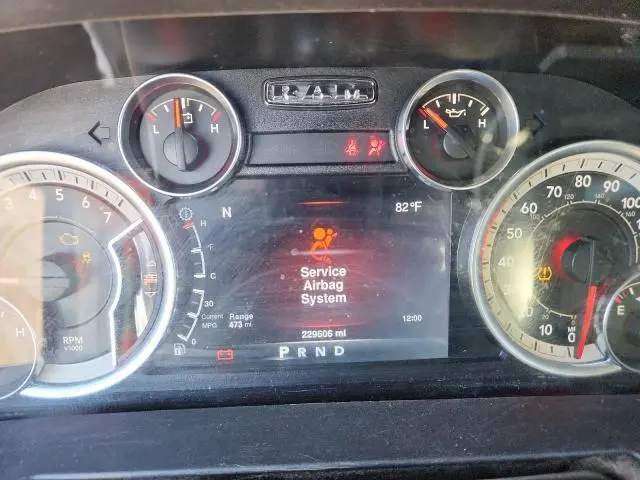 2013 RAM 1500 SLT