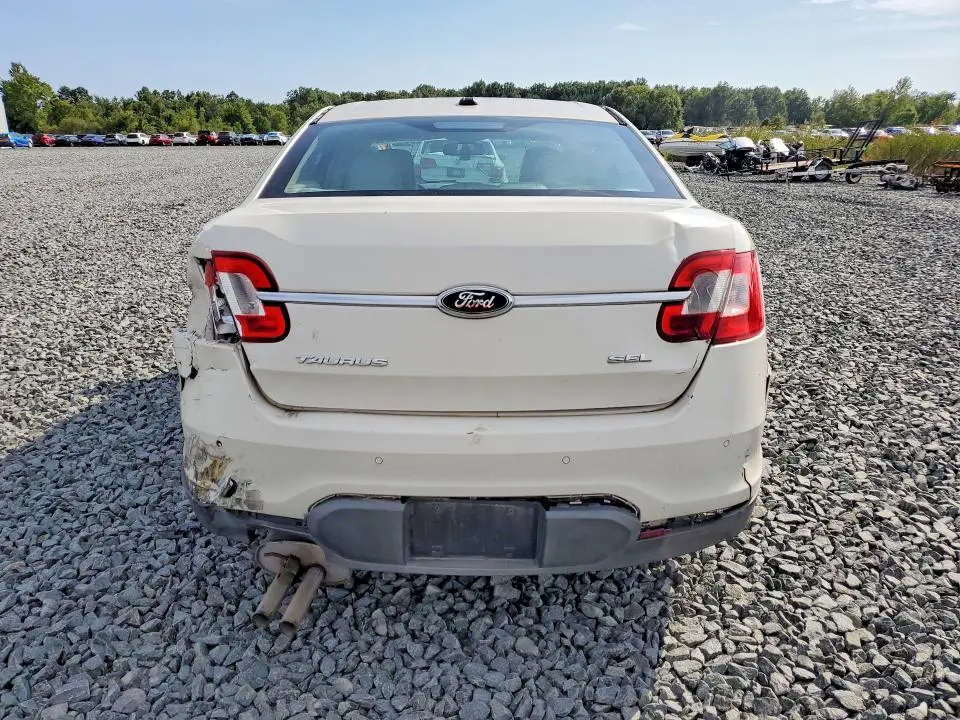 2010 FORD TAURUS SEL  
